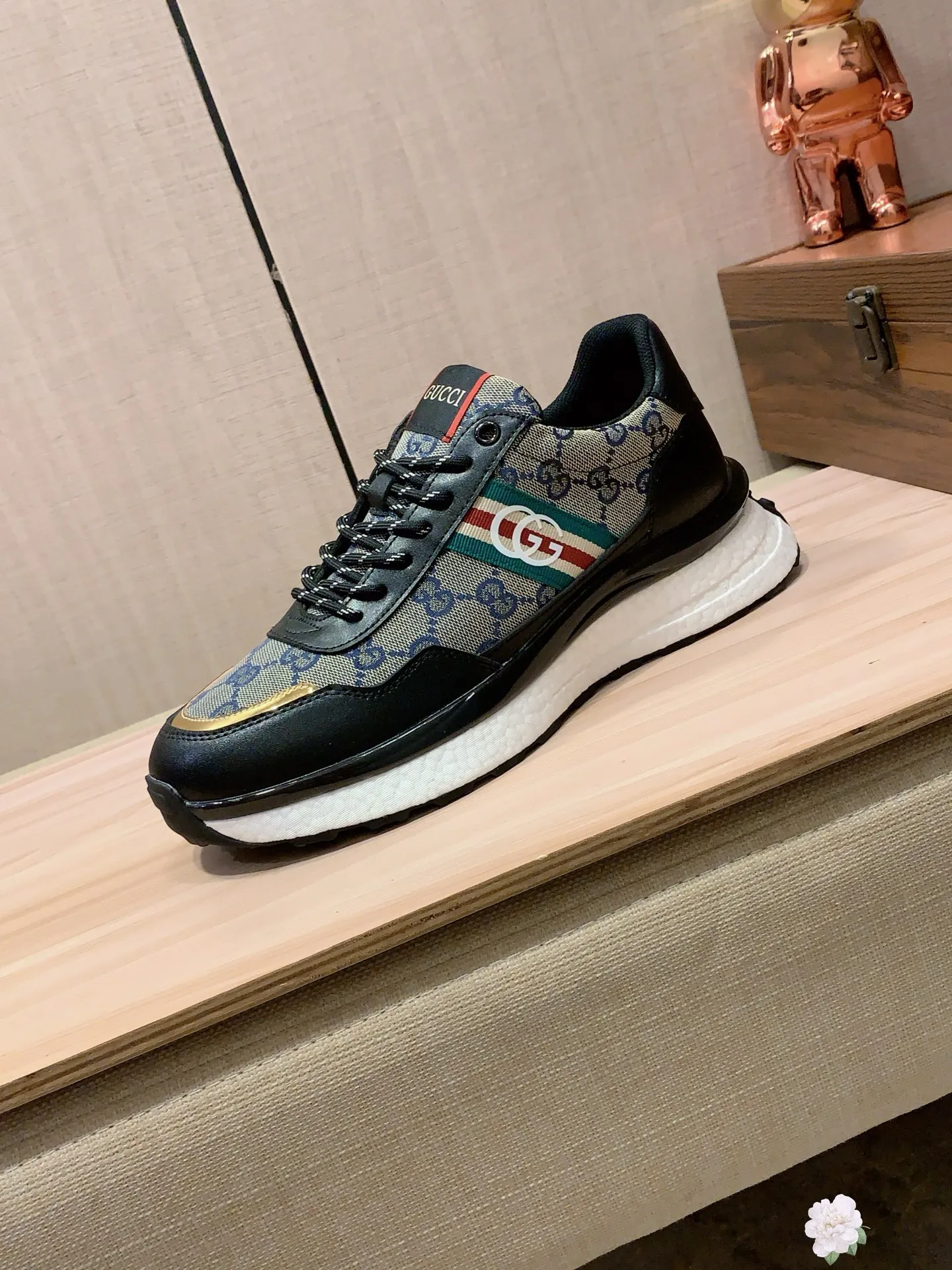 Men's men's shoes💰460💰💰🎩🎩[Lightning][Lightning] "GUCCI*" The latest and most popular casual shoes, top brands [Seduce] luxury~purchase, top~quality. [Strong] The upper is made of imported breathable cowhide with fabric material ➕ Breathable sheepskin feet (•) and fine workmanship. The original stylish and stylish soft rubber wear-resistant and non-slip outsole is light and comfortable on the feet. The real thing looks better when photographed in person. Code 004: Code: 38-44, 2️⃣colors selected
